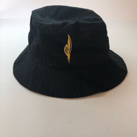 Black Bucket Hat- OS - Picture 2 of 5